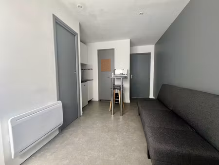 appartement t1bis meublé de 24 m² - route de pont l'abbé proche lycée chaptal