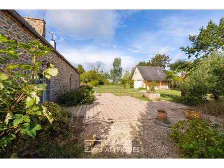 longère rénovée avec son gîte