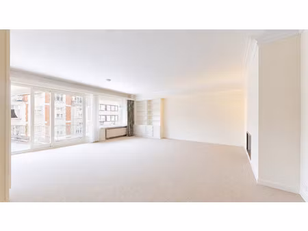 appartement à vendre à rue alphonse renard 76 uccle (vbe41020)