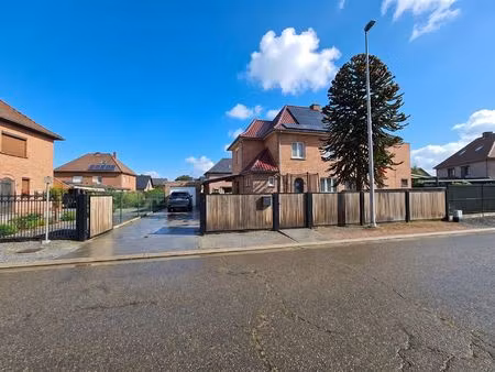 huis te koop in maasmechelen met 3 slaapkamers