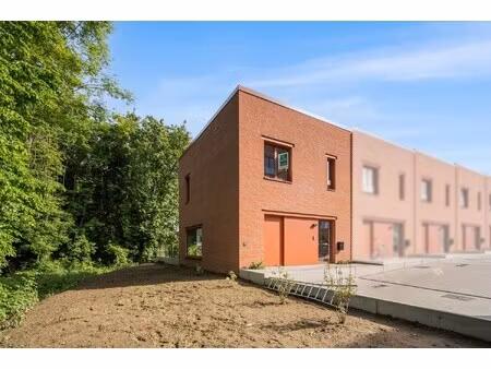 huis te koop in sint-lievens-houtem met 3 slaapkamers