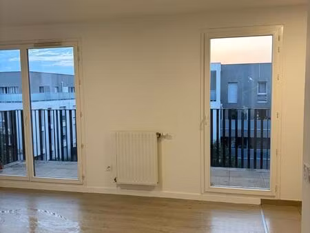 location appartement 3 pièces 59m² cergy 95800