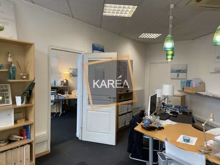 location local commercial 43m² serris 77700