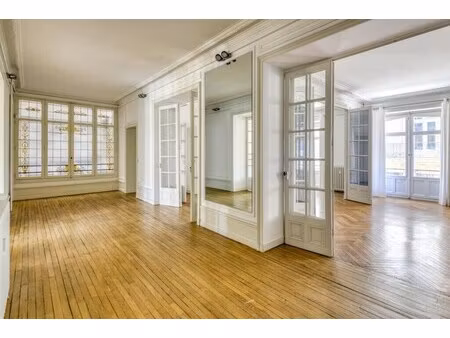location bureaux 334 m²