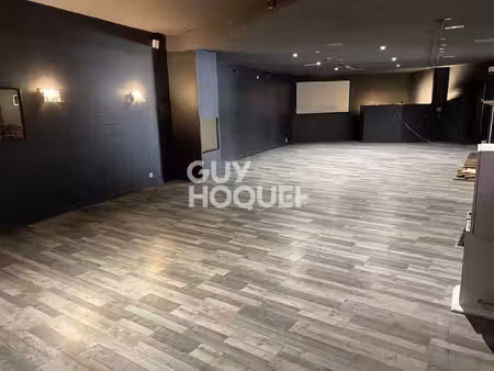 local commercial fontenay le comte 243 m2