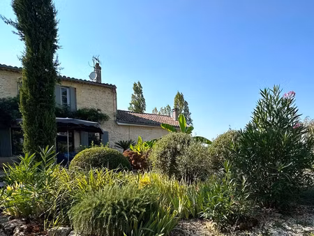 vente maison 6 pièces 157 m² saint-caprais-de-bordeaux (33880)