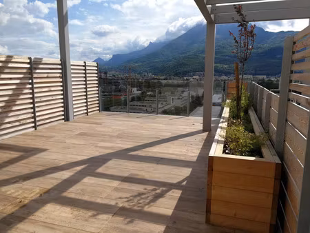 location appartement 3 pièces 64m2 grenoble 38000 - 904 € - surface privée