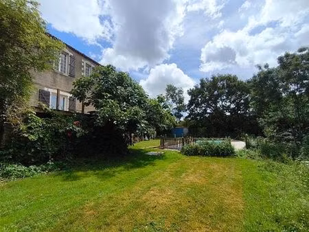 maison de prestige de 234 m2 en vente la chapelle-basse-mer  pays de la loire