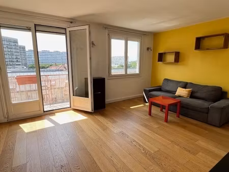 location appartement 3 pièces  67.01m²  paris 12