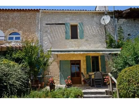 charmante maison en pierre avec jardin