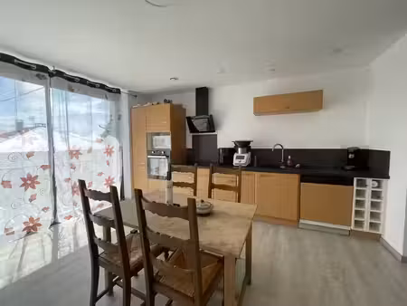location maison de village réquista 12170 - - surface privée