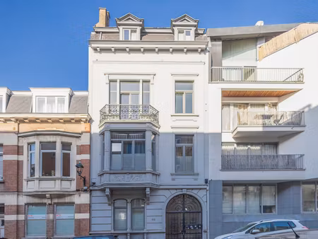 appartement te koop in vorst met 2 slaapkamers