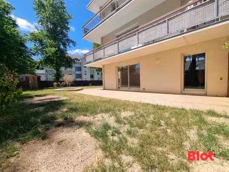 a vendre blot immobilier appartement pace t3 63 m2 - en rez de jardin - terrain clos