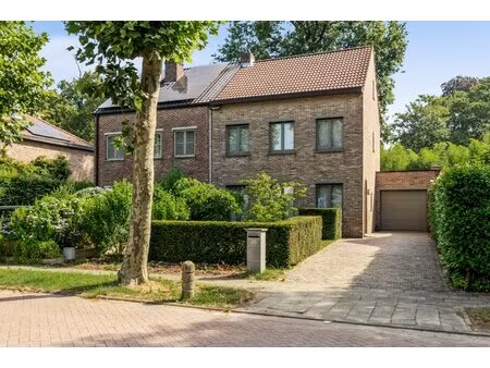 huis te koop in kapellen met 4 slaapkamers