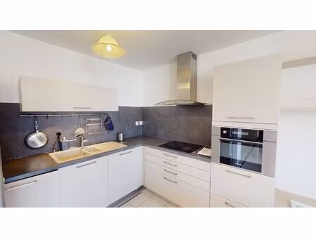 location appartement 2 pièces 47m²