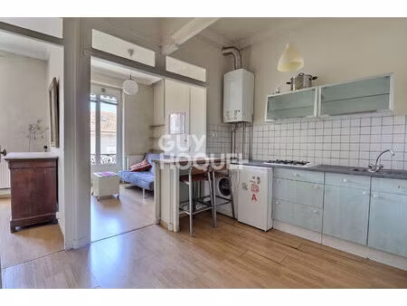 appartement t2 place saint-louis