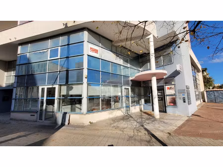 vente commerce 59 m² montpellier (34000)