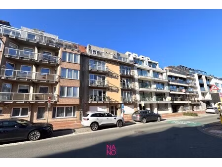 appartement te koop in knokke-heist met 2 slaapkamers
