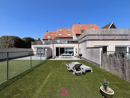 appartement te koop in knokke-heist met 2 slaapkamers
