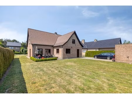 huis te koop in oostakker met 3 slaapkamers