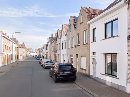 huis te koop in knokke-heist met 3 slaapkamers