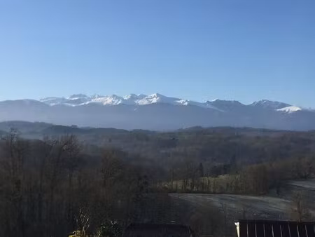 parcelle de terrain à bâtir  sur la commune de lasseube.