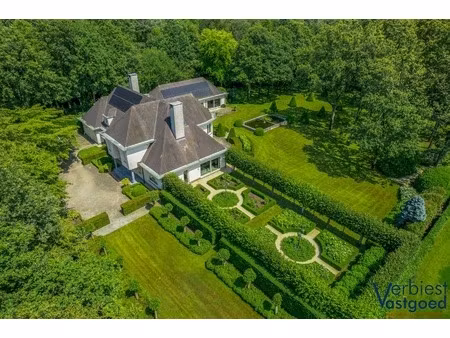 huis te koop in brasschaat met 5 slaapkamers