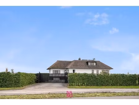 huis te koop in knokke-heist met 4 slaapkamers