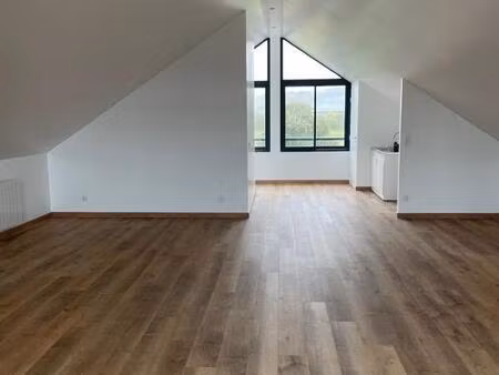 location commerce criquebeuf sur seine 27340 52m²