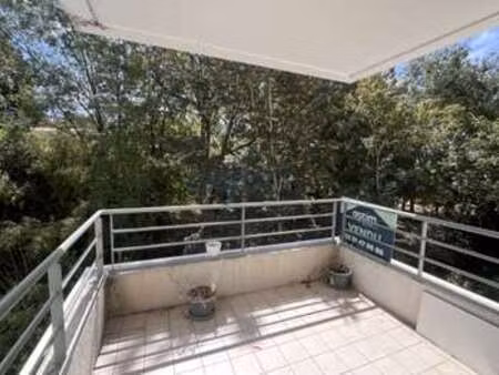 vente appartement 2 pièces à la roche-sur-yon centre ville (85000) : à vendre 2 pièces / 5