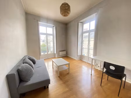 location appartement 2 pièces 36 m² à nantes (44000)