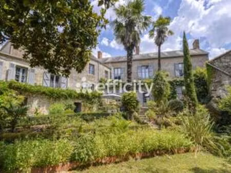 vente maison à montaigu (85600) : à vendre / 230m² montaigu