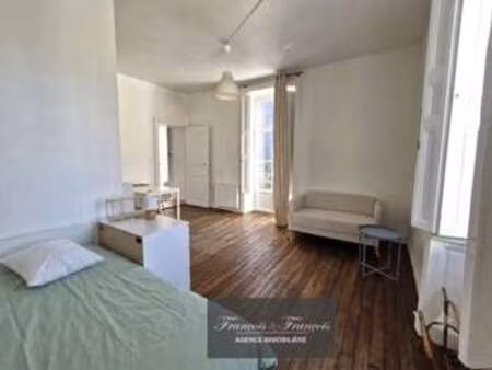 location appartement t1 meublé à nantes île de nantes (44000) : à louer t1 meublé / 33m² n