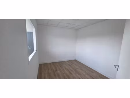 location bureau 120 m² à les ponts-de-cé (49130)