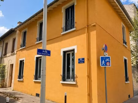 immeuble - libre d'occupation – lyon 8ᵉ