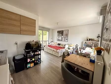 amiens sud  proche fac studio 26 m2 avec terrasse et parking