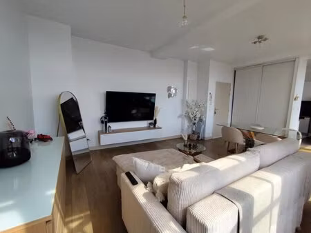 appartement 2 pièces de 57 m² situé à elbeuf
