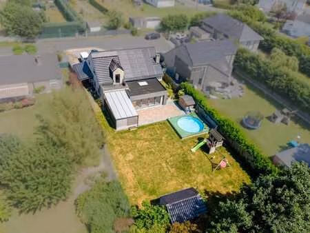 superbe villa 4 façades 3 ch+ bureau dans un quartier calme