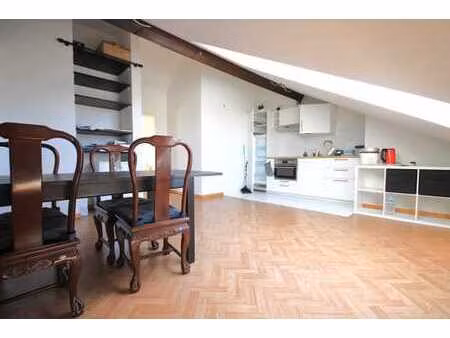 appartement meublé d'une chambre dans le quartier des bruyèr