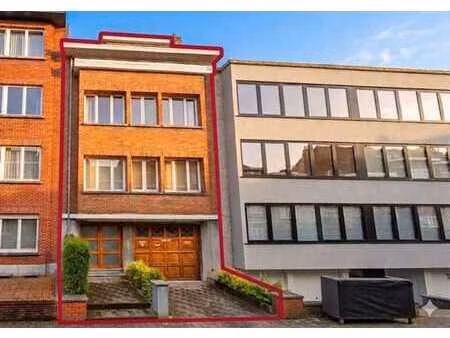 maison bel étage avec garage - 4 ch + bureau - beau jardin