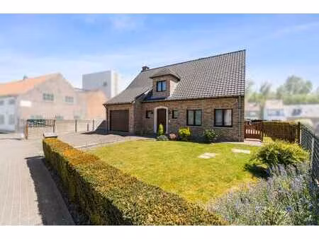 à vendre à meise : maison 4 façades avec 4 chambres