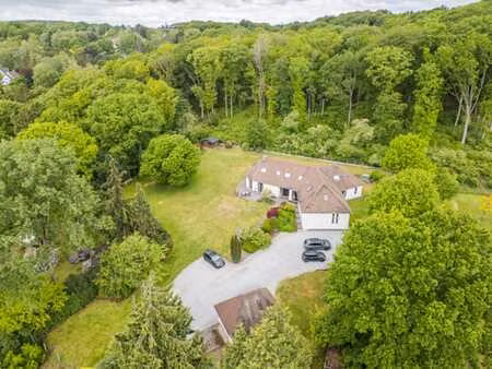 magnifique villa au calme  vue sur la nature.