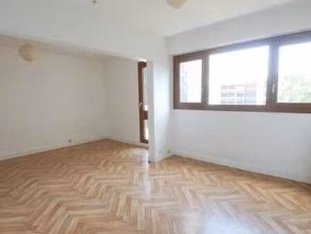 location appartement 2 pièces à angers (49000) : à louer 2 pièces / 40m² angers