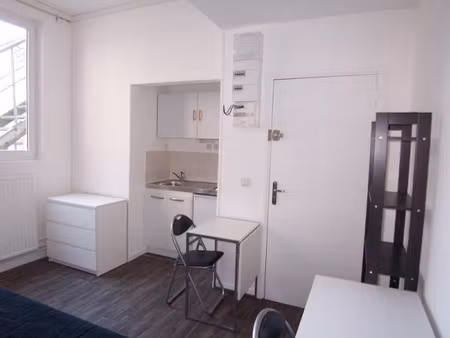 studio meublé 13m2