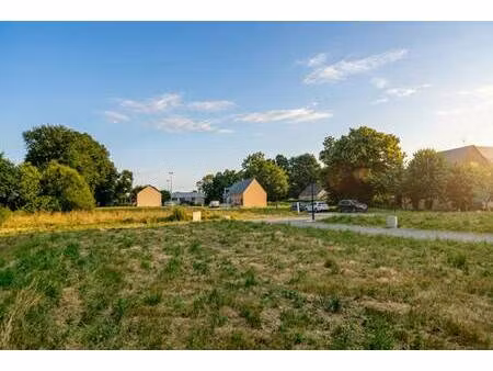 terrain constructible viabilisé à vendre
