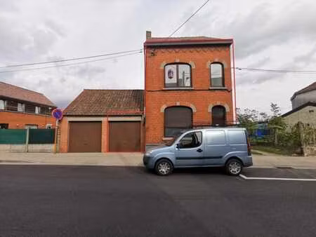charmante maison avec garage et jardin