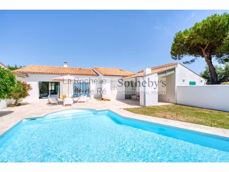 maison de luxe à vendre à la flotte