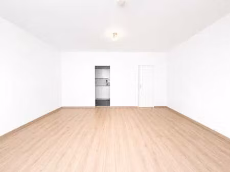 superbe studio idéalement situé