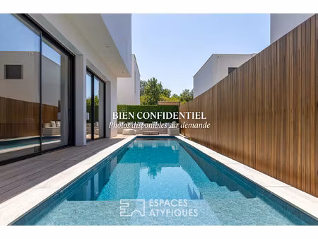 maison de luxe à vendre dans le quartier espaces verts-secteurs non urbanisés