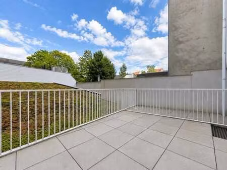 cinquantenaire - bel appartement 1 chambre + terrasse